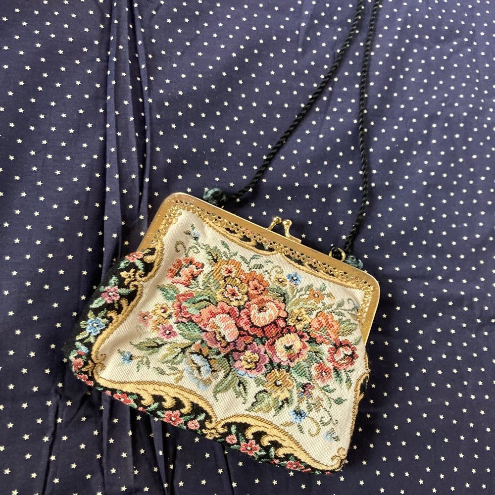 Victorian style small handbag